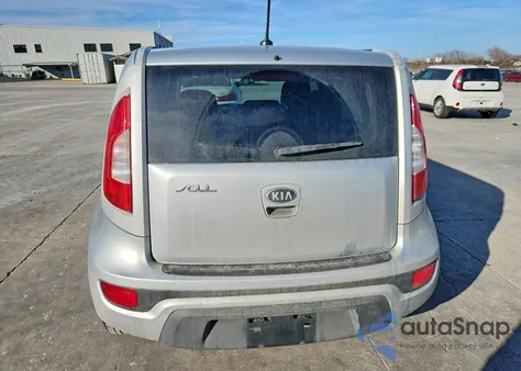 2013 Kia Soul z USA, uszkodzony, nr VIN KNDJT2A55D7771164